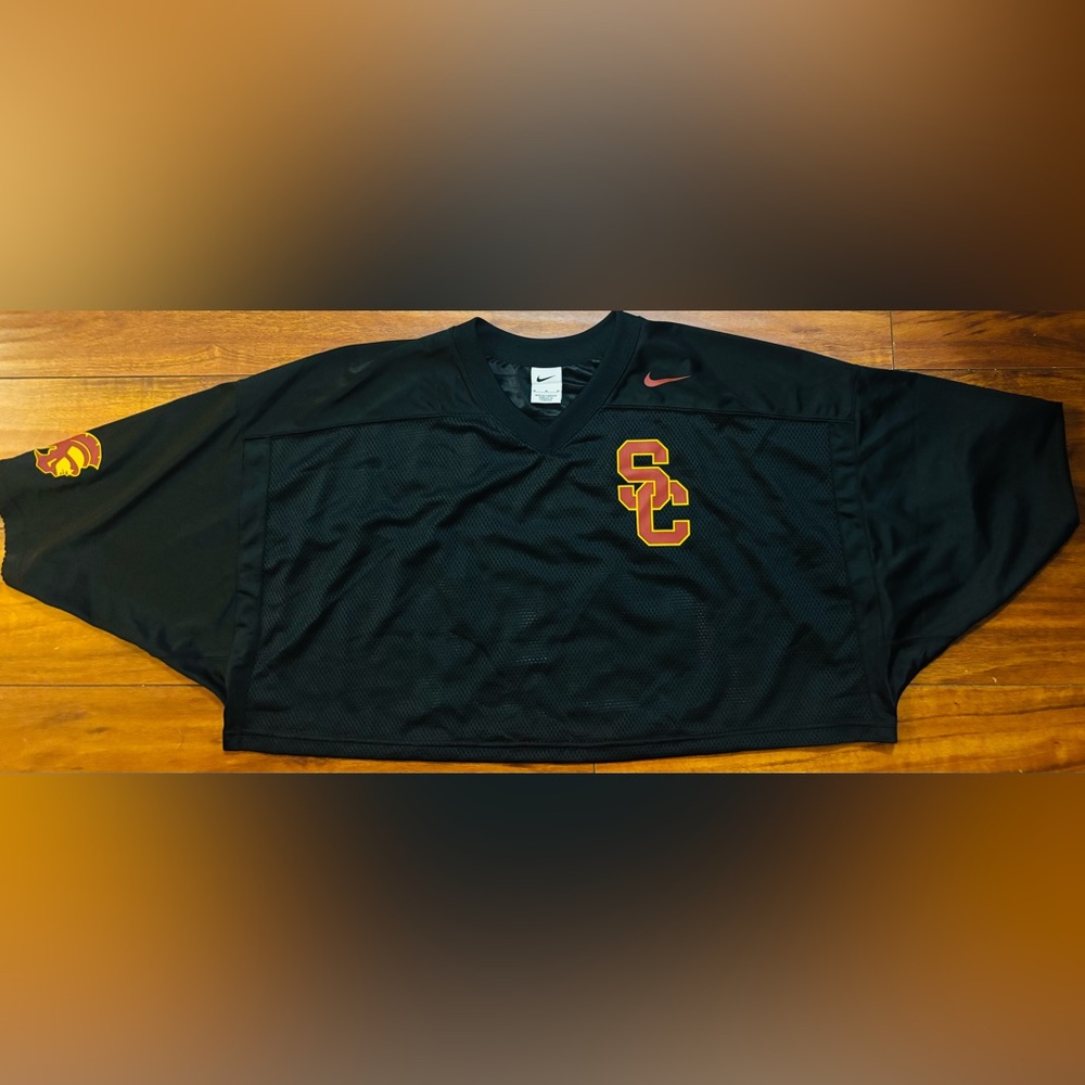 Nike Jersey Womens M Black USC Trojans Football Short Sleeve Mesh Relaxed Fit 80